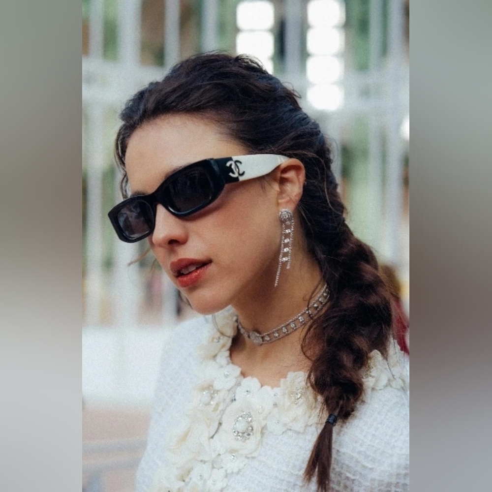 CHANEL BLACK & WHITE SUNGLASSES - Picture 10 of 10